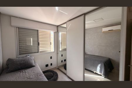 Apartamento à venda com 109m², 3 quartos e 2 vagas Apartamento à venda com 109m², 3 quartos e 2 vagasSuíte 1
