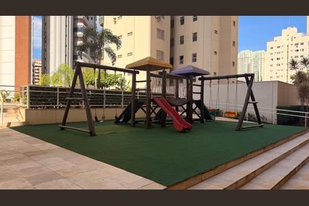 Apartamento à venda com 109m², 3 quartos e 2 vagas Apartamento à venda com 109m², 3 quartos e 2 vagasÁrea comum - Playground