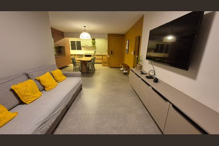 Apartamento à venda com 120m², 1 quarto e 1 vagaSala