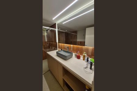 Apartamento à venda com 120m², 1 quarto e 1 vagaBanheiro 2