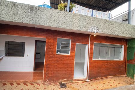 Casa para alugar com 80m², 1 quarto e 1 vaga Casa para alugar com 80m², 1 quarto e 1 vagaFAchada da Casa