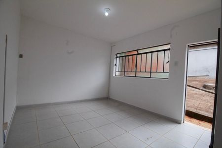 Quarto 01  de casa para alugar com 1 quarto, 80m² em Jardim America, Belo Horizonte