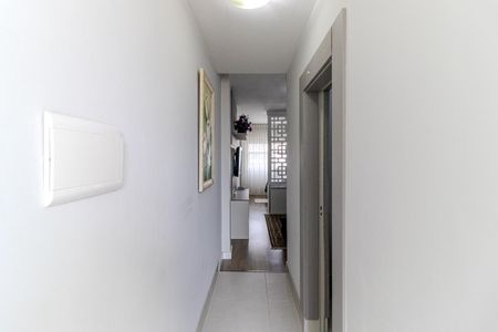 Corredor de kitnet/studio para alugar com 1 quarto, 48m² em República, São Paulo