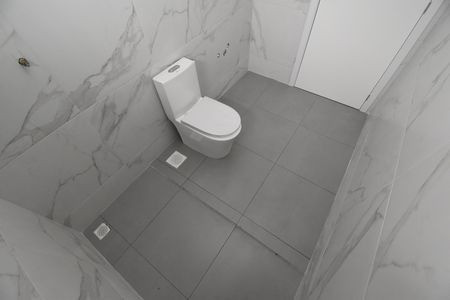 Casa de condomínio à venda com 211m², 3 quartos e 4 vagasBanheiro da Suíte