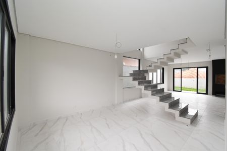 Casa de condomínio à venda com 211m², 3 quartos e 4 vagasSala