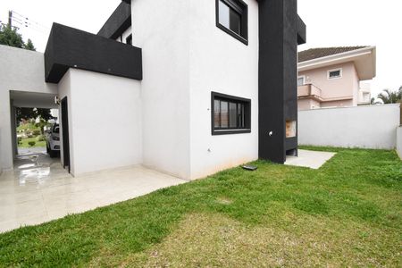 Casa de condomínio à venda com 211m², 3 quartos e 4 vagasÁrea externa