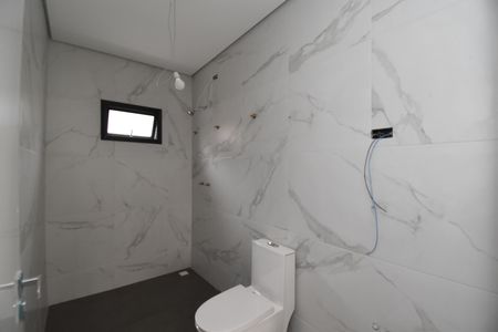 Casa de condomínio à venda com 211m², 3 quartos e 4 vagasBanheiro 2