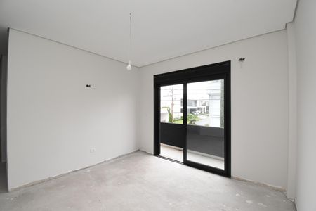 Casa de condomínio à venda com 211m², 3 quartos e 4 vagasSuíte