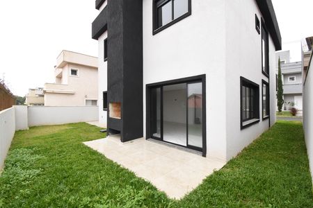 Casa de condomínio à venda com 211m², 3 quartos e 4 vagasÁrea externa