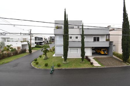 Casa de condomínio à venda com 211m², 3 quartos e 4 vagasVista da Sacada
