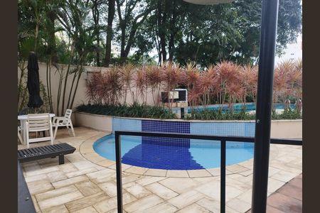 Apartamento à venda com 94m², 3 quartos e 2 vagas Apartamento à venda com 94m², 3 quartos e 2 vagasÁrea comum - Piscina