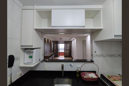 Apartamento à venda com 94m², 3 quartos e 2 vagas Apartamento à venda com 94m², 3 quartos e 2 vagasCozinha - Armários