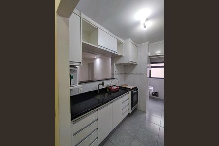 Apartamento à venda com 94m², 3 quartos e 2 vagas Apartamento à venda com 94m², 3 quartos e 2 vagasCozinha - Armários
