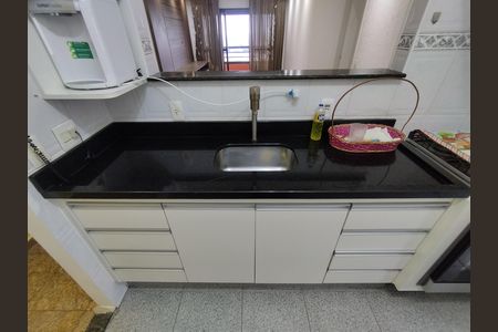 Apartamento à venda com 94m², 3 quartos e 2 vagas Apartamento à venda com 94m², 3 quartos e 2 vagasCozinha - Armários