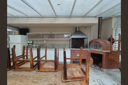 Apartamento à venda com 94m², 3 quartos e 2 vagas Apartamento à venda com 94m², 3 quartos e 2 vagasÁrea comum - Churrasqueira