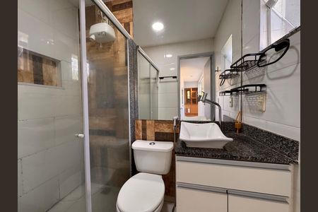 Casa de condomínio para alugar com 100m², 2 quartos e 2 vagas Casa de condomínio para alugar com 100m², 2 quartos e 2 vagasBanheiro Social