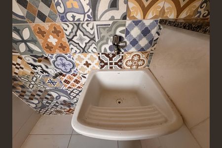 Casa de condomínio para alugar com 100m², 2 quartos e 2 vagas Casa de condomínio para alugar com 100m², 2 quartos e 2 vagasCozinha e Área de Serviço
