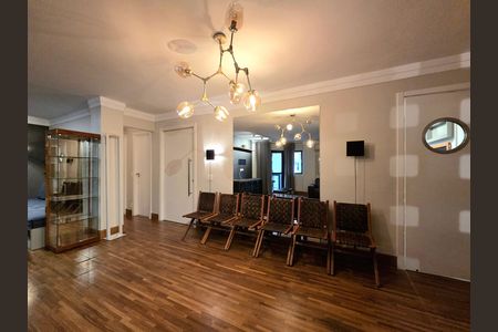 Sala de apartamento para alugar com 3 quartos, 150m² em Moema, São Paulo
