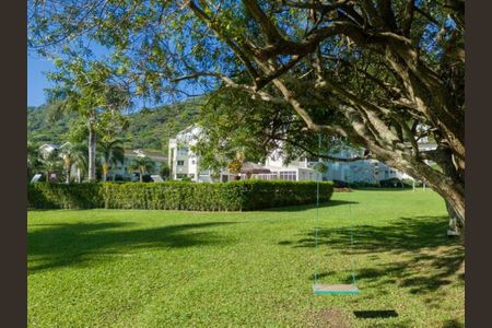 Casa de condomínio para alugar com 169m², 2 quartos e 1 vaga