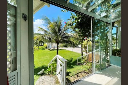 Casa de condomínio para alugar com 169m², 2 quartos e 1 vaga