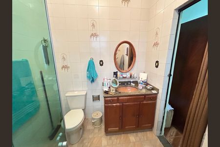 Casa à venda com 237m², 4 quartos e 3 vagasBanheiro da Suíte