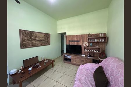 Casa à venda com 237m², 4 quartos e 3 vagasSala