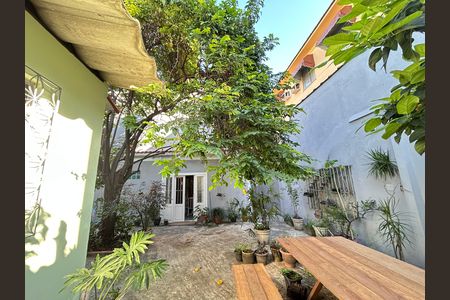 Casa à venda com 237m², 4 quartos e 3 vagasQuintal