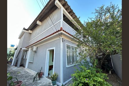Casa à venda com 237m², 4 quartos e 3 vagasFachada