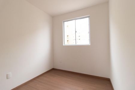 Quarto 2 de apartamento para alugar com 2 quartos, 50m² em Cidade Industrial de Curitiba, Curitiba