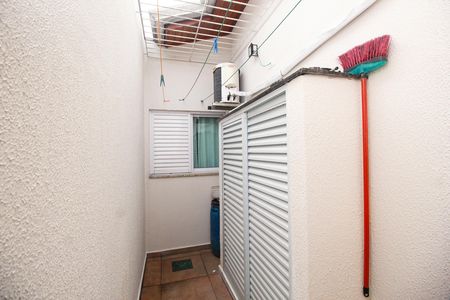 Casa à venda com 106m², 3 quartos e 1 vaga Casa à venda com 106m², 3 quartos e 1 vagaQuintal
