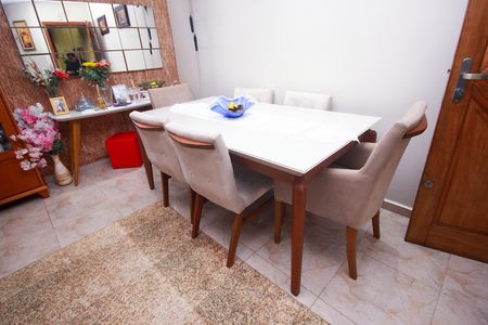 Casa à venda com 106m², 3 quartos e 1 vaga Casa à venda com 106m², 3 quartos e 1 vagaSala de Jantar