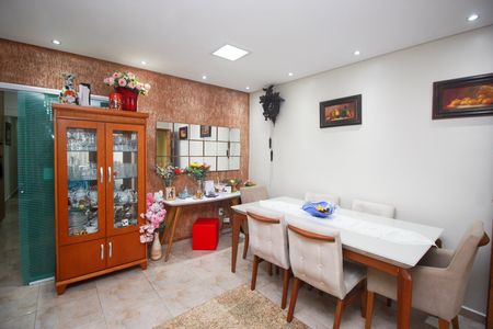 Casa à venda com 106m², 3 quartos e 1 vaga Casa à venda com 106m², 3 quartos e 1 vagaSala