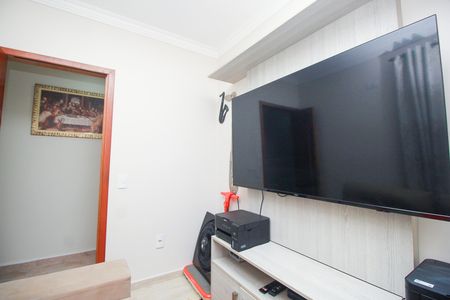 Casa à venda com 106m², 3 quartos e 1 vaga Casa à venda com 106m², 3 quartos e 1 vagaQuarto de TV