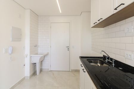 Cozinha  de apartamento para alugar com 1 quarto, 27m² em Vila Aricanduva, São Paulo