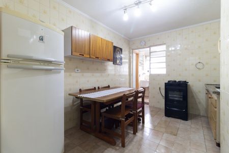 Apartamento para alugar com 74m², 2 quartos e 1 vagaCozinha 