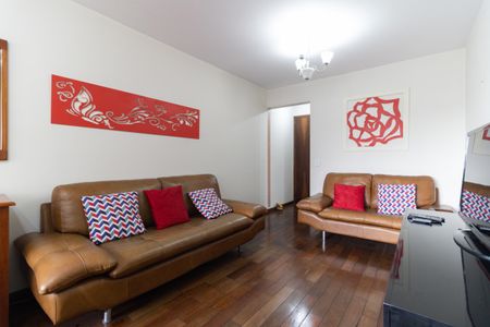 Apartamento para alugar com 74m², 2 quartos e 1 vagaSala