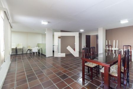Apartamento para alugar com 74m², 2 quartos e 1 vagaSalão de Festas 