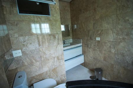 Casa à venda com 172m², 4 quartos e 2 vagas
