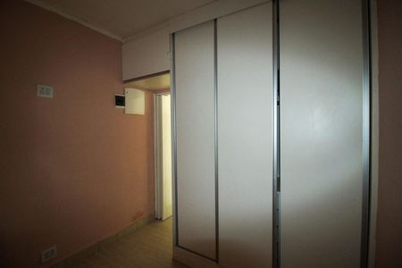 Casa à venda com 172m², 4 quartos e 2 vagas