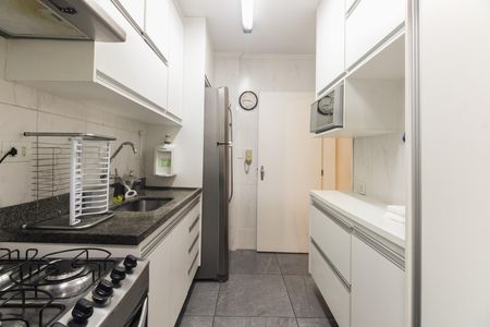 Apartamento à venda com 61m², 2 quartos e sem vaga Apartamento à venda com 61m², 2 quartos e sem vagaCozinha