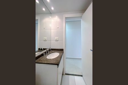 Apartamento à venda com 67m², 3 quartos e 1 vaga Apartamento à venda com 67m², 3 quartos e 1 vagaBanheiro