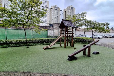 Apartamento à venda com 67m², 3 quartos e 1 vaga Apartamento à venda com 67m², 3 quartos e 1 vagaÁrea comum - Playground