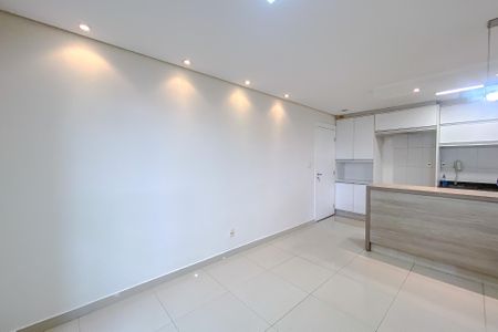 Sala de apartamento para alugar com 3 quartos, 67m² em Água Branca, São Paulo