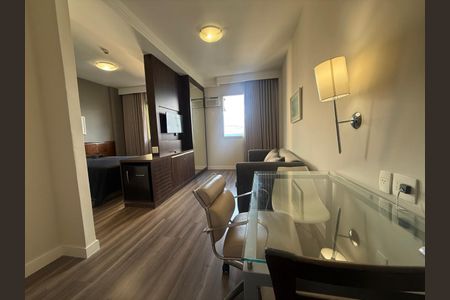Sala de apartamento à venda com 1 quarto, 33m² em Vila da Serra, Nova Lima