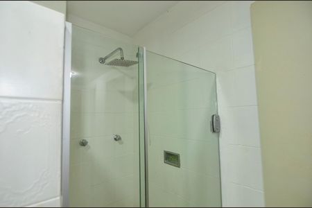 Apartamento à venda com 93m², 3 quartos e 1 vaga Apartamento à venda com 93m², 3 quartos e 1 vagaBanheiro