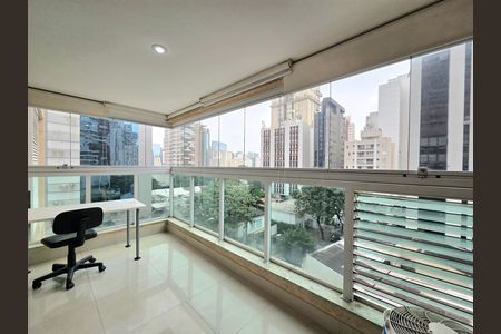 Studio para alugar com 37m², 1 quarto e 1 vaga Studio para alugar com 37m², 1 quarto e 1 vagaVaranda