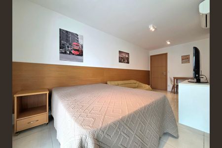 Studio para alugar com 37m², 1 quarto e 1 vaga Studio para alugar com 37m², 1 quarto e 1 vagaStudio