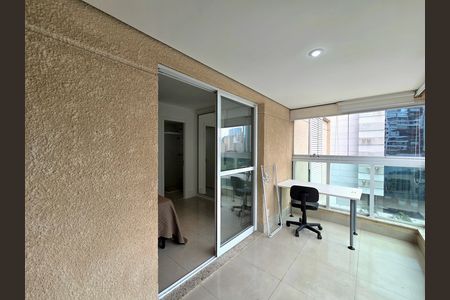 Studio para alugar com 37m², 1 quarto e 1 vaga Studio para alugar com 37m², 1 quarto e 1 vagaVaranda