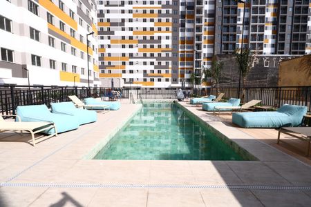 Apartamento para alugar com 34m², 2 quartos e sem vagaÁrea comum - Piscina