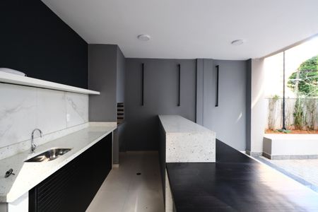 Apartamento para alugar com 34m², 2 quartos e sem vagaÁrea comum - Churrasqueira